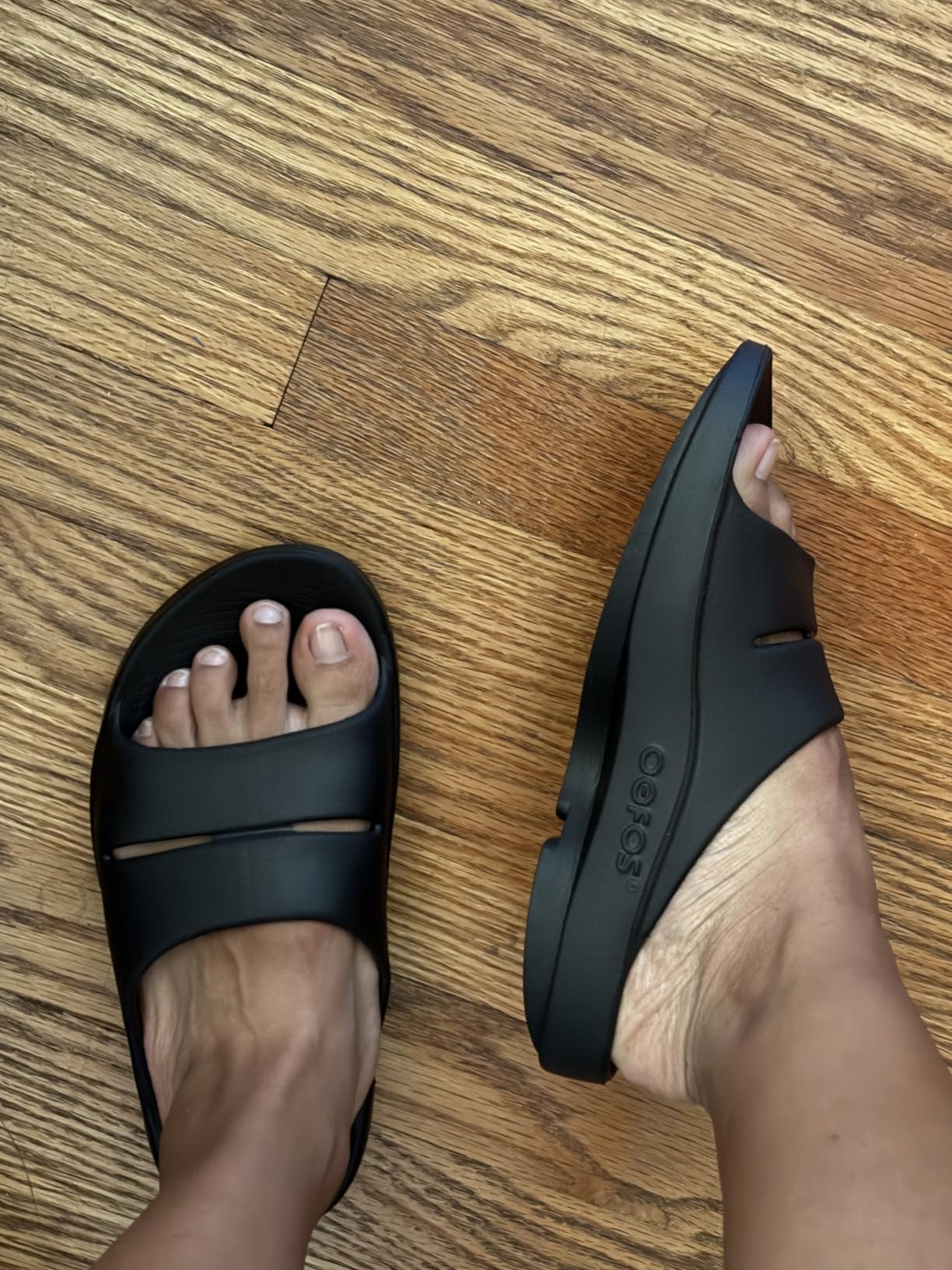 OOFOS OOahh Recovery Slide - Women’s and Men’s customer photo 1