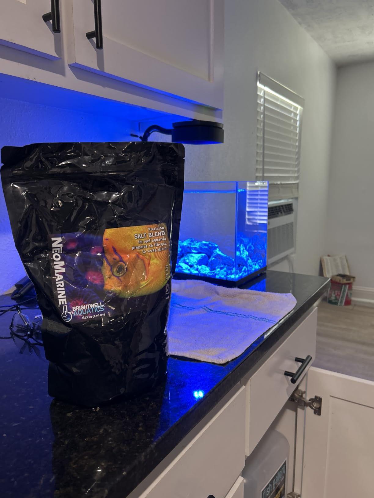 Brightwell Aquatics - NeoMarine Marine Salt Blend for Reef Aquarium - Fish Tank Starter Aquarium Salt - Aquarium Water Treatments, 16-GAL customer photo 2