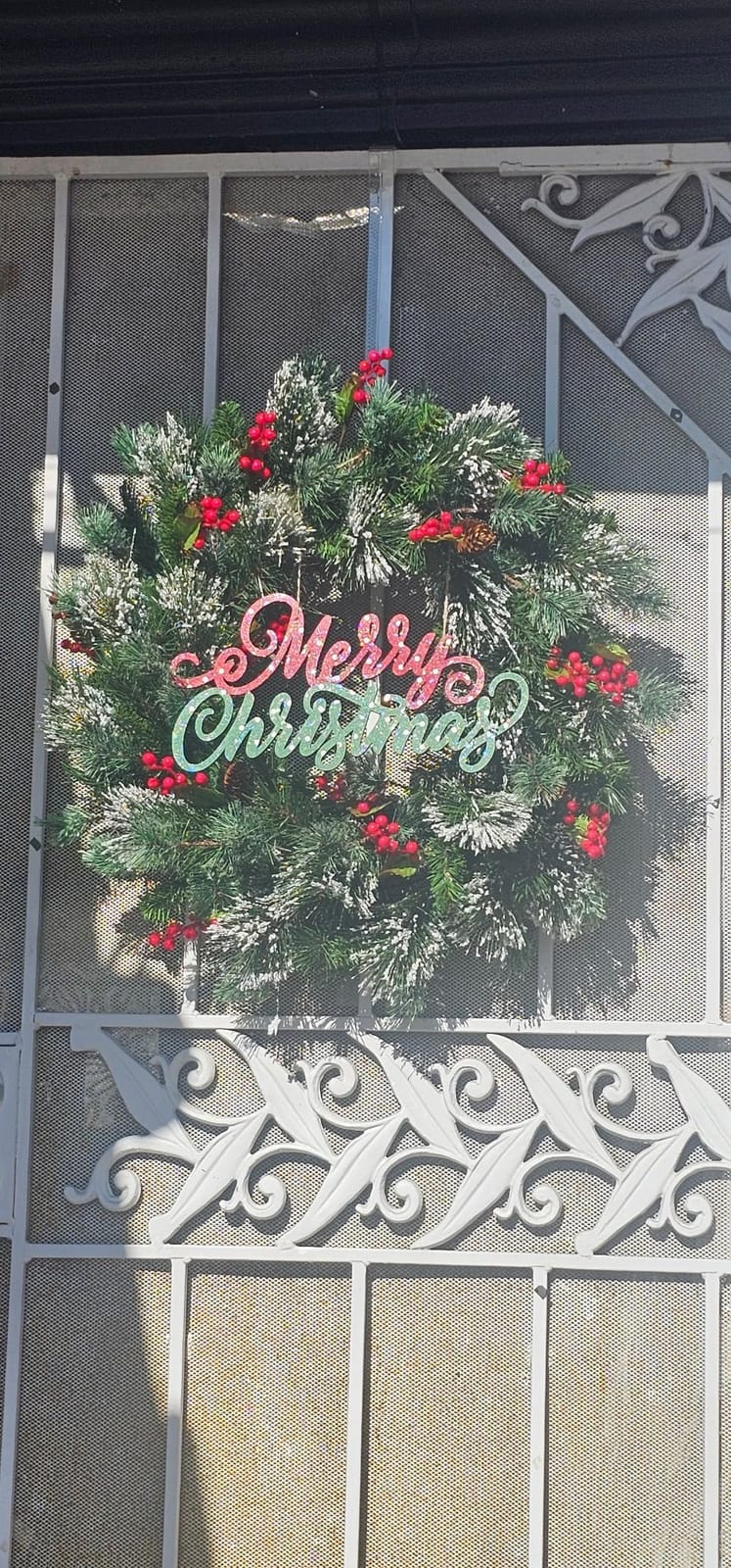 National Tree Company 24in Pre-Lit Wintry Pine Flocked Christmas Wreath customer photo 2