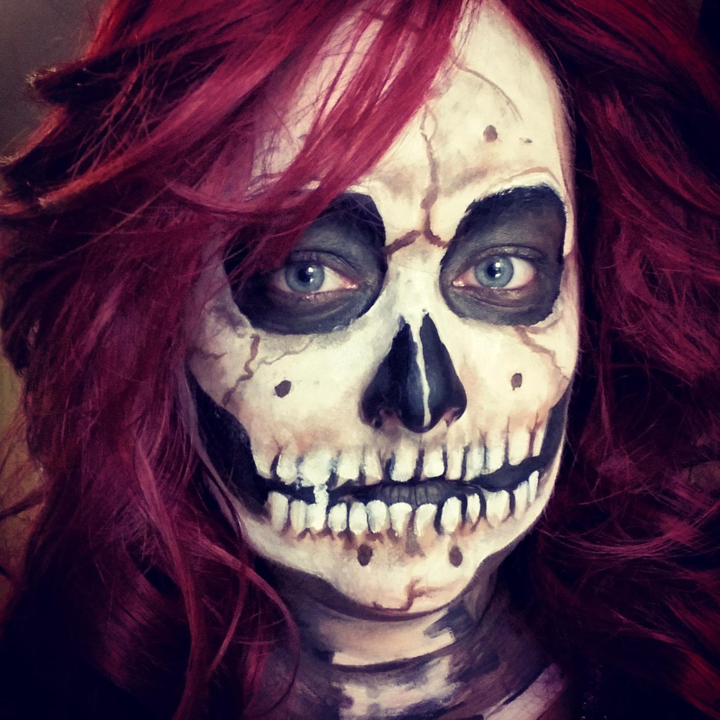 Mehron Makeup Paradise AQ - BASIC PALETTE, Water-Activated Face Paint | 8 Color Professional Face & Body Paint Makeup for Cosplay, Theater, & Halloween. Vegan, Cruelty-Free, & Made in USA. customer photo 2