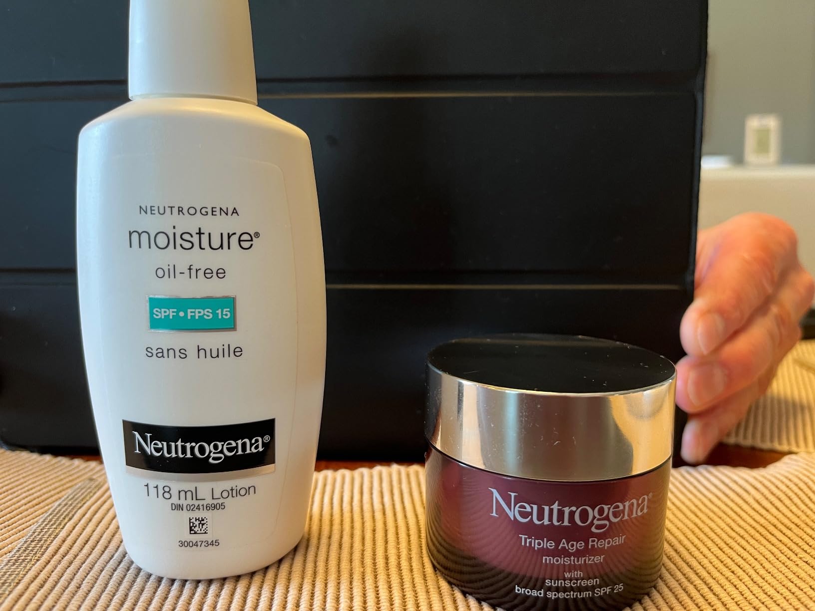 Neutrogena Triple Age Repair Face Moisturizer, SPF 25, 1.7 fl. oz customer photo 2
