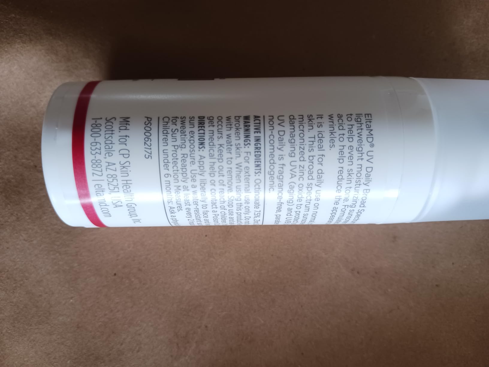 EltaMD UV Daily Face Sunscreen Moisturizer, Zinc Oxide, SPF 40 and SPF 50 | Hydrates and Protects Dry Dehydrated Skin, Lightweight, No White Cast, Dermatologist Recommended, Available in Three Tints customer photo 1