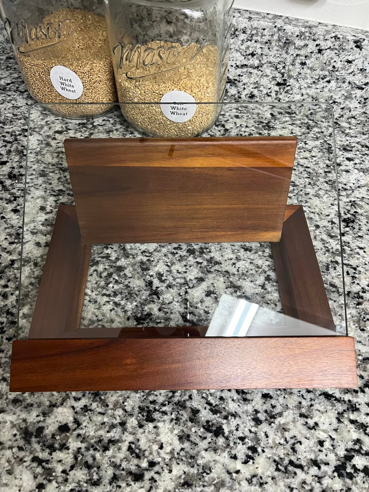 PICNIC TIME Fabio Viviani Prodigio Cookbook Stand with Tempered Glass, Recipe Stand, Kitchen Cookbook Holder, (Acacia Wood) customer photo 1