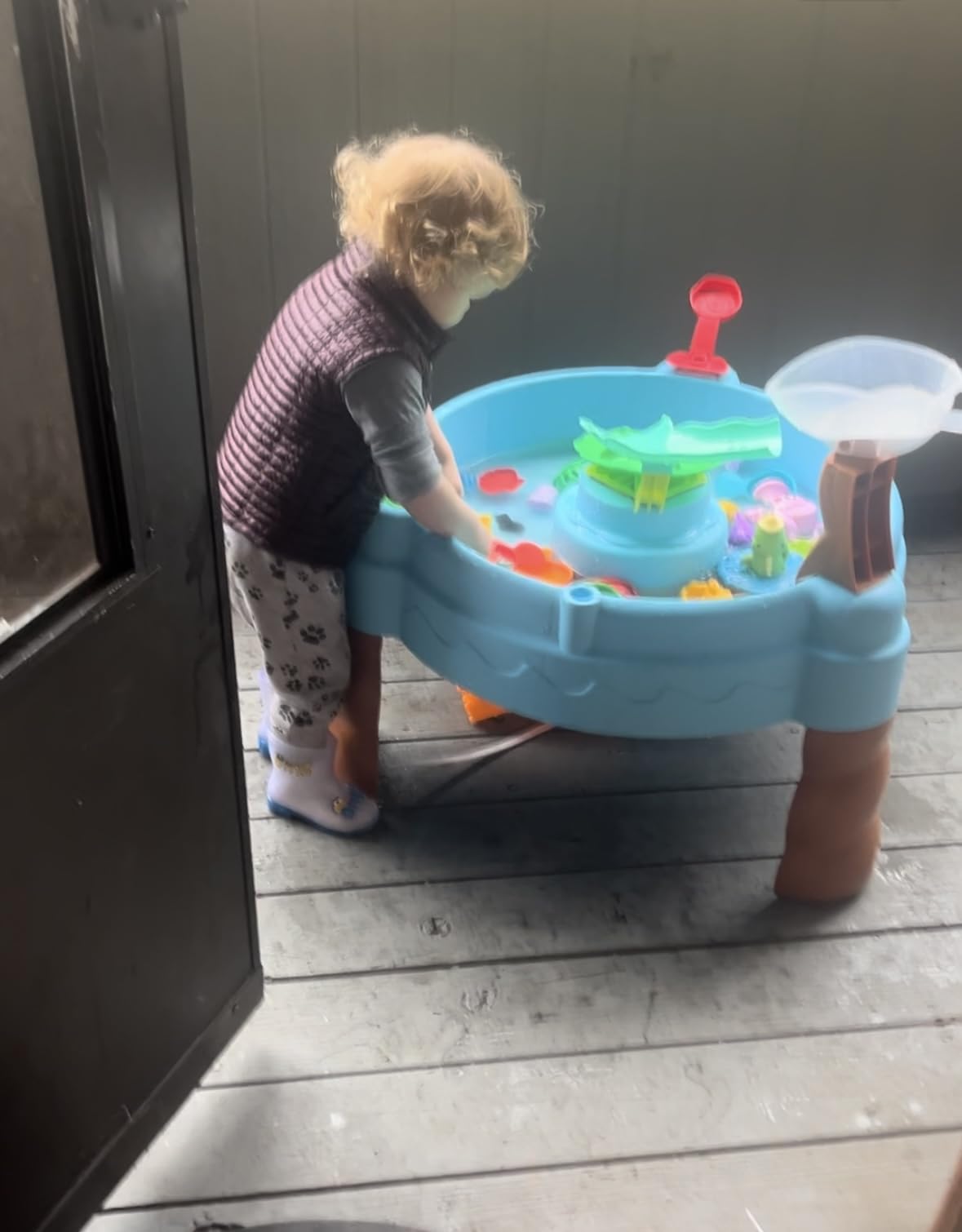 Little Tikes Full Set Water Table Fish 'n Splash - Full Set w/Toys & Fishing Set customer photo 1