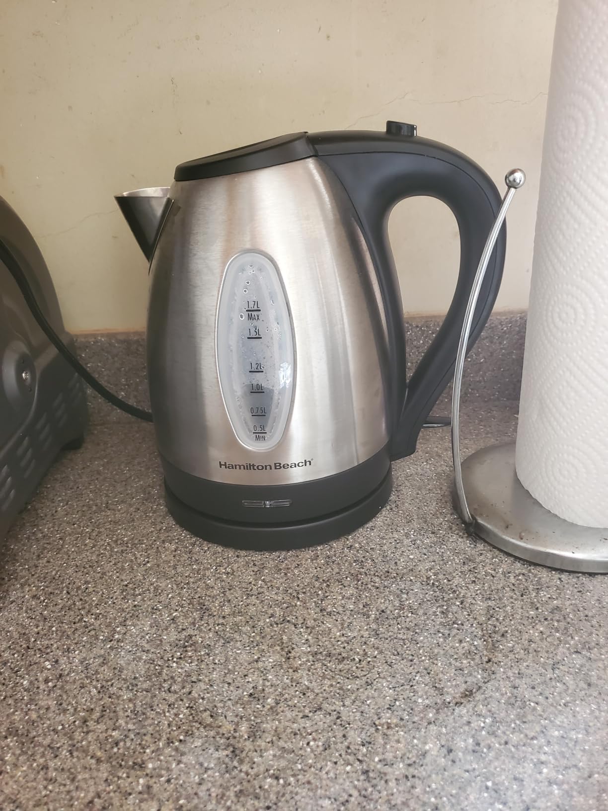 Hamilton Beach 1.7 Liter Electric Tea Kettle, Water Boiler & Heater customer photo 2