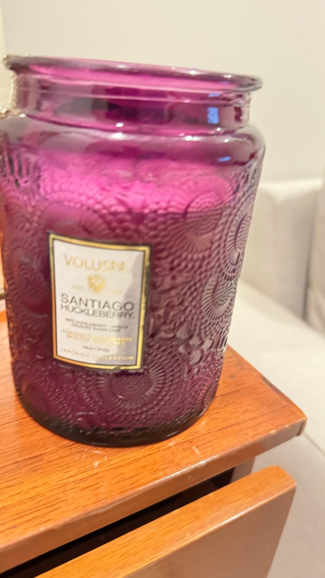 Voluspa Santiago Huckleberry Large Scented Candle Jar 18 Oz, 100 Hr Burn | Coconut Wax Blend in Decorative Glass, Clean Even Burn, USA Handcrafted Gift for Hosts, Fragrance Lovers & Relaxed Rooms customer photo 1
