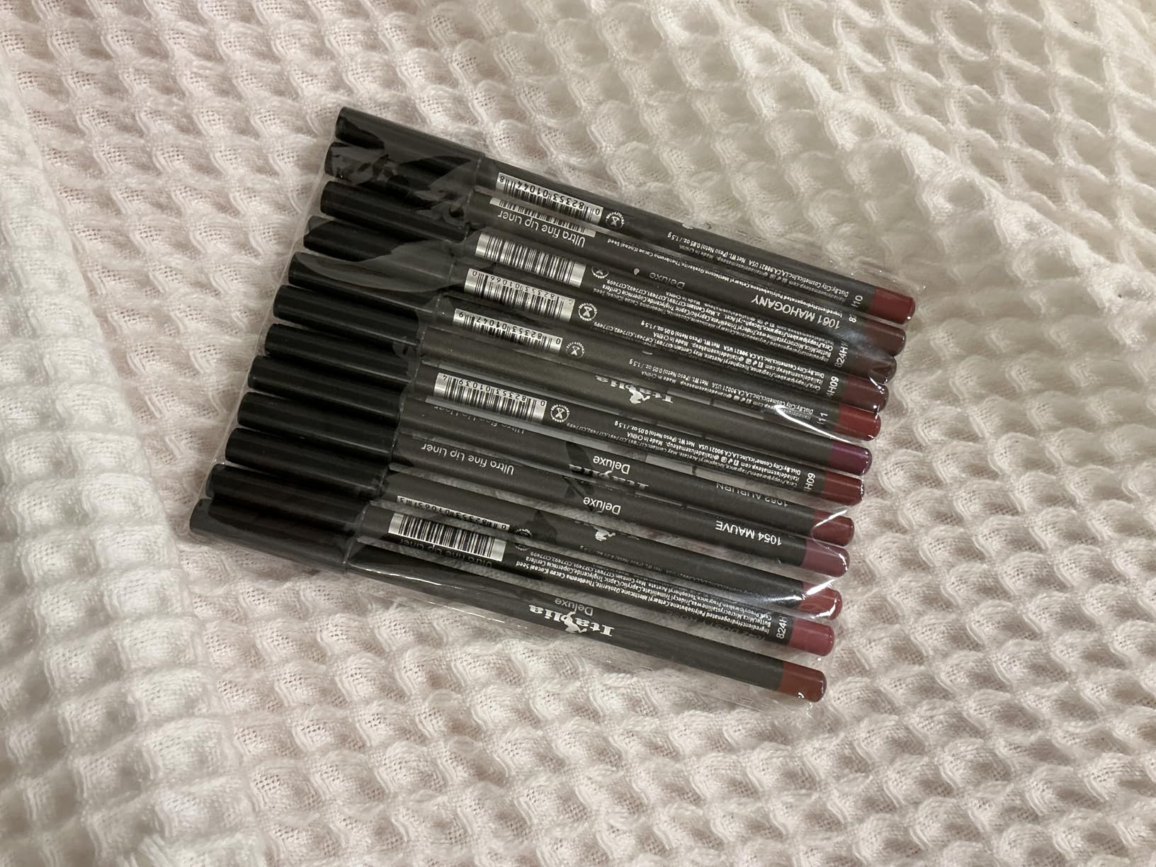 12pc Italia Deluxe Ultra Fine Lip Liner set of 12 color customer photo 1