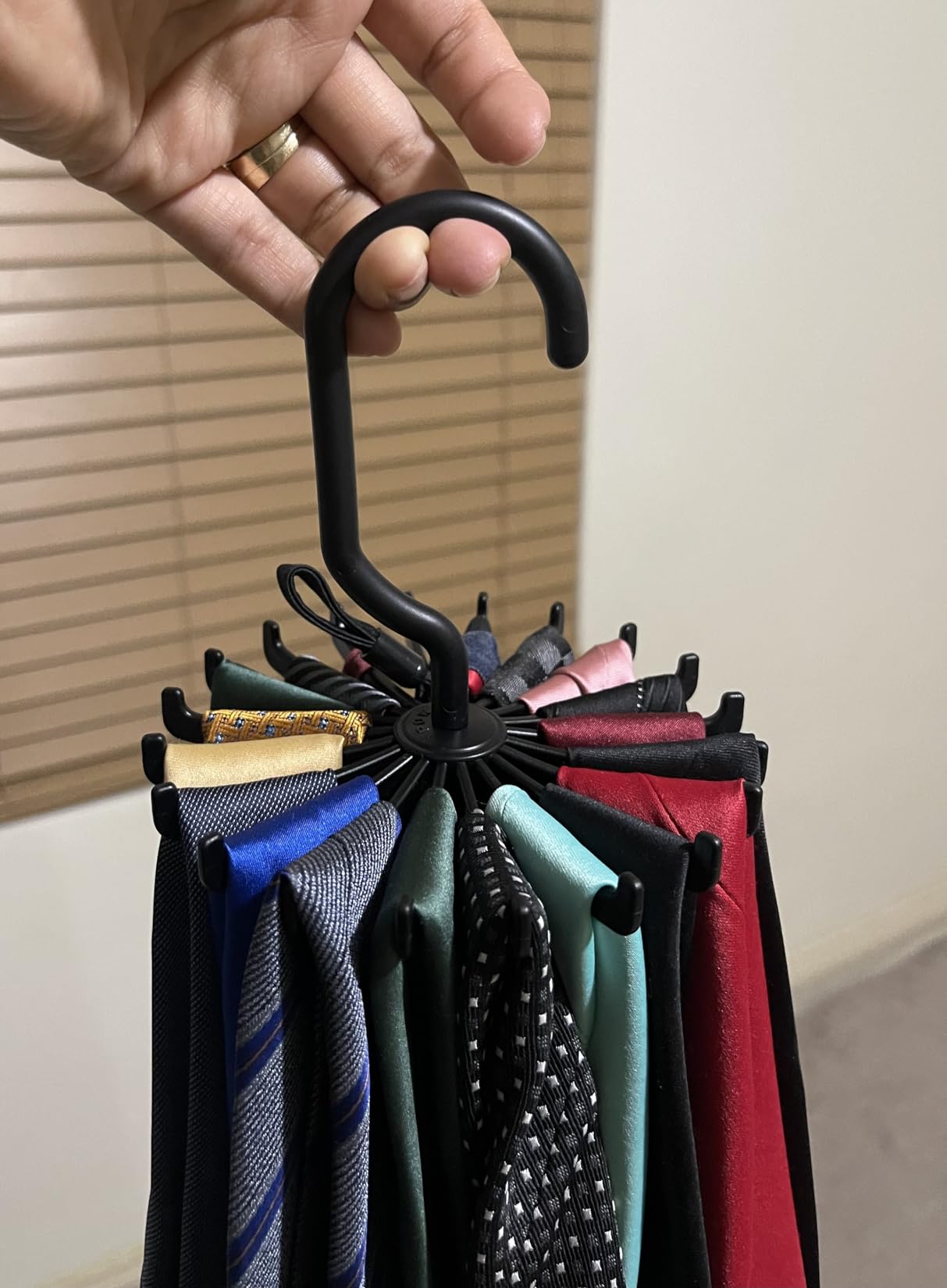 IPOW 2 Pack Updated Twirl Tie Rack Belt Hanger Holder Hook for Closet Organizer Storage customer photo 1