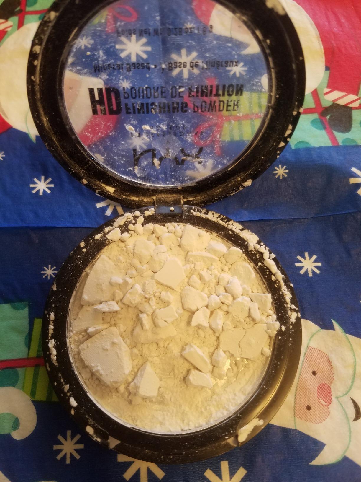 NYX PROFESSIONAL MAKEUP HD Finishing Powder, Pressed Setting Powder - Translucent customer photo 1