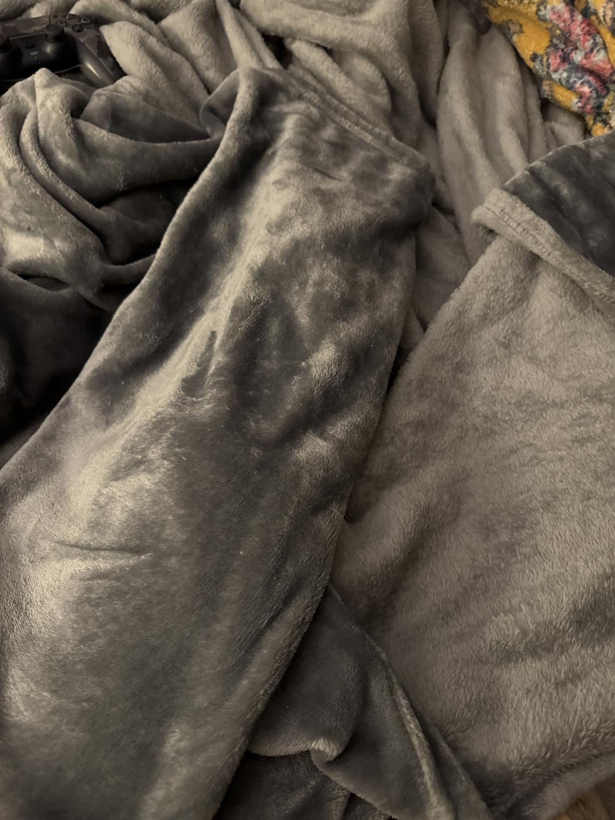 Bedsure Soft Fleece Throw Bed Blanket for Couch Grey - Lightweight Fuzzy Cozy Halloween Decorations Blankets and Throws for Sofa, Couch, Travel, Camping, 50x60 inches customer photo 1