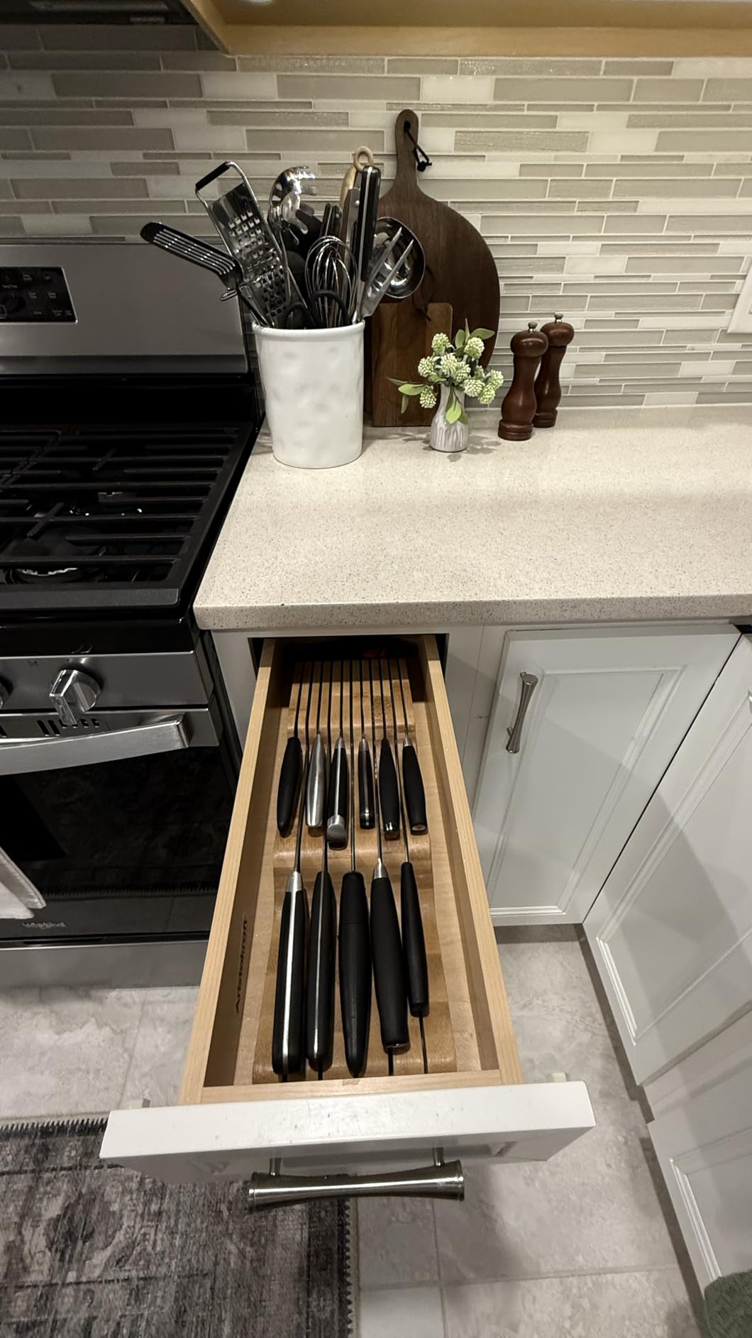 Bambüsi Knife Drawer Organizer 16 Slot In-Drawer Knife Block Holder, Bamboo | Blade Down Safe Knife Storage, Keeps Knives Sharp, Fits Standard Kitchen Drawers customer photo 2