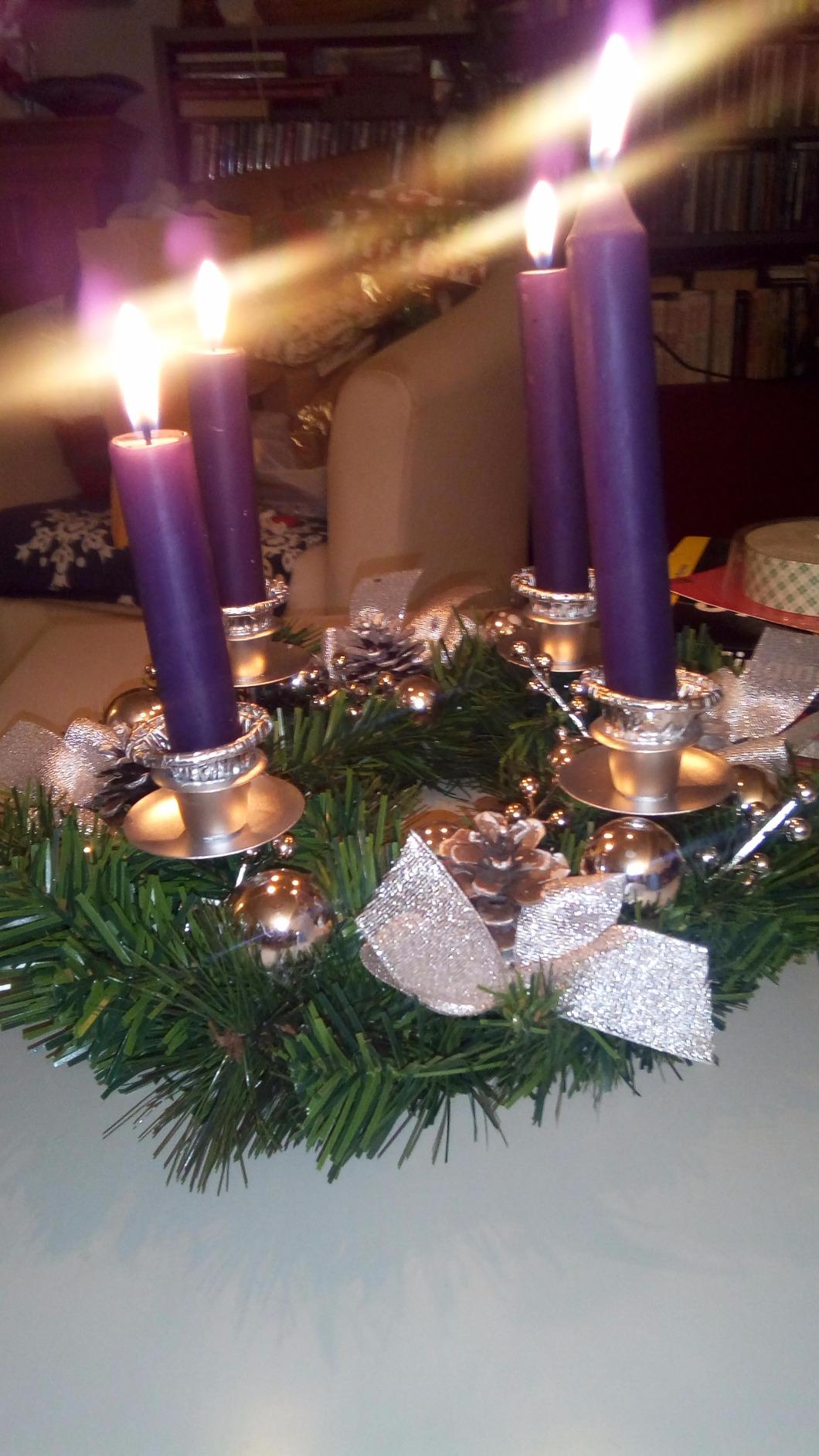 Silver Ribbon Christmas Advent Wreath - Advent Wreaths Season Centerpiece Décor - Advent Candle Holder and X-mas Candles Decorations - Advent Calendar Season Decoration customer photo 2
