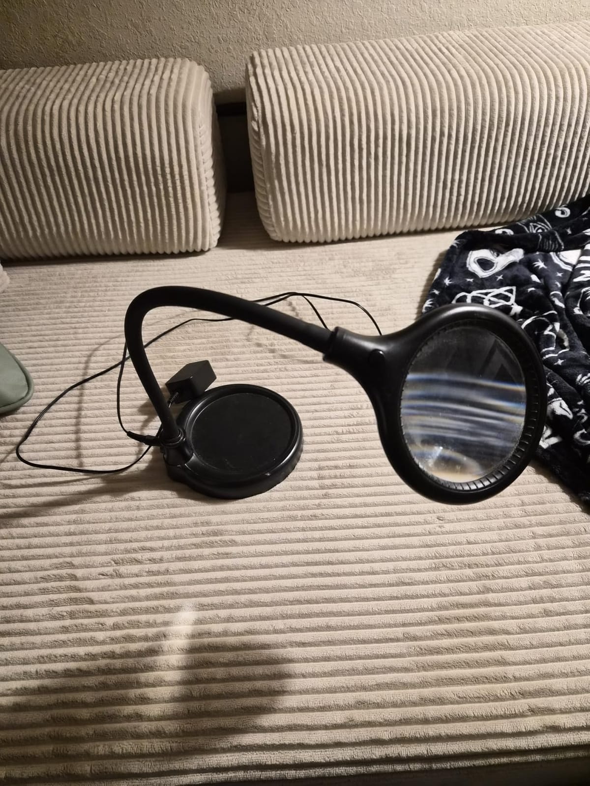 Brightech LightView Pro Flex 2 in 1 Magnifying Desk Lamp, 1.75x Light Magnifier, Adjustable Gooseneck Magnifying Glass with Light for Crafts, Reading, Close Work customer photo 1