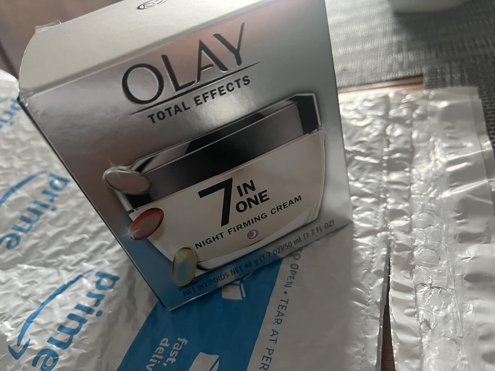 Olay Total Effects Night Firming Cream, Anti-Aging Night Face Moisturizer, 7-in-1 Benefits: Hydrates, Brightens, Visibly Evens Tone Visibly Firms & Smooths, Oil-Free Non-Greasy, 1.7 oz customer photo 2