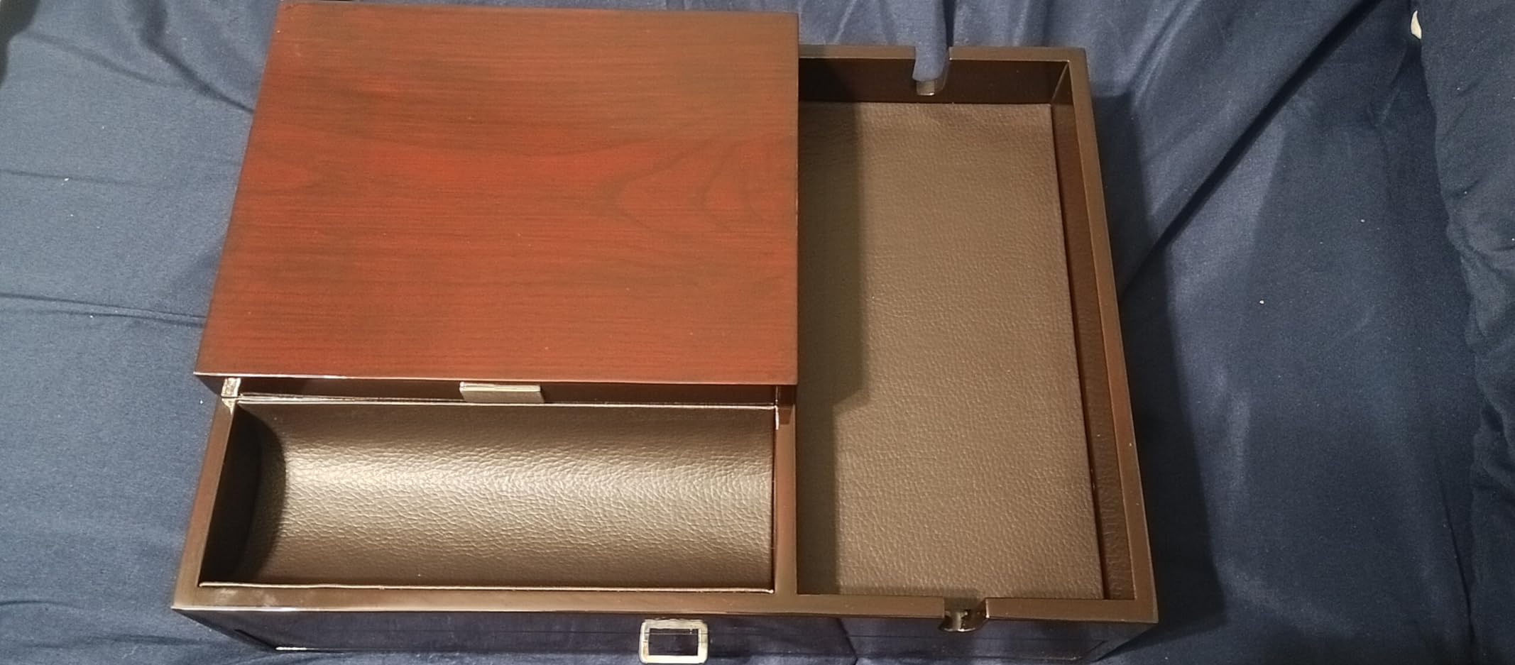 HOUNDSBAY Admiral Dresser Valet Box & Mens Jewelry Box Organizer with Large Smartphone Charging Station (Grey) customer photo 2