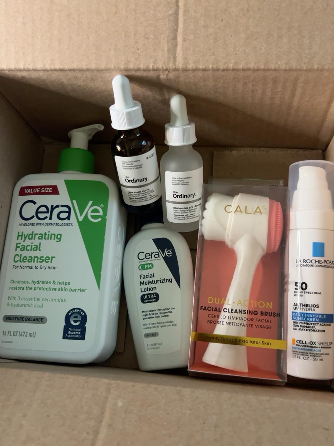 CeraVe Hydrating Cleanser with Hyaluronic Acid, Face Wash for Dry Skin,16oz customer photo 1