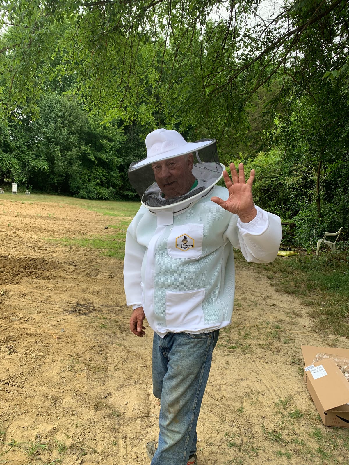 Ventilated Beekeeping Jacket, Lightweight Air Mesh Bee Jacket with Veil Hood customer photo 2