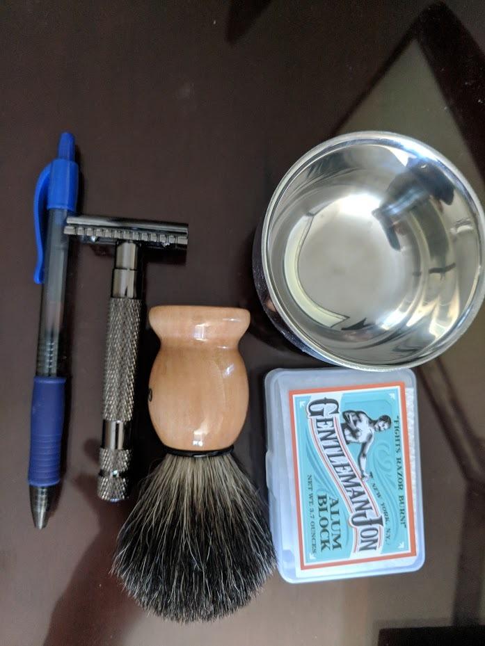 Gentleman Jon Deluxe Vintage Shaving Kit - 8pc Men's Safety Razor Gift Set customer photo 1