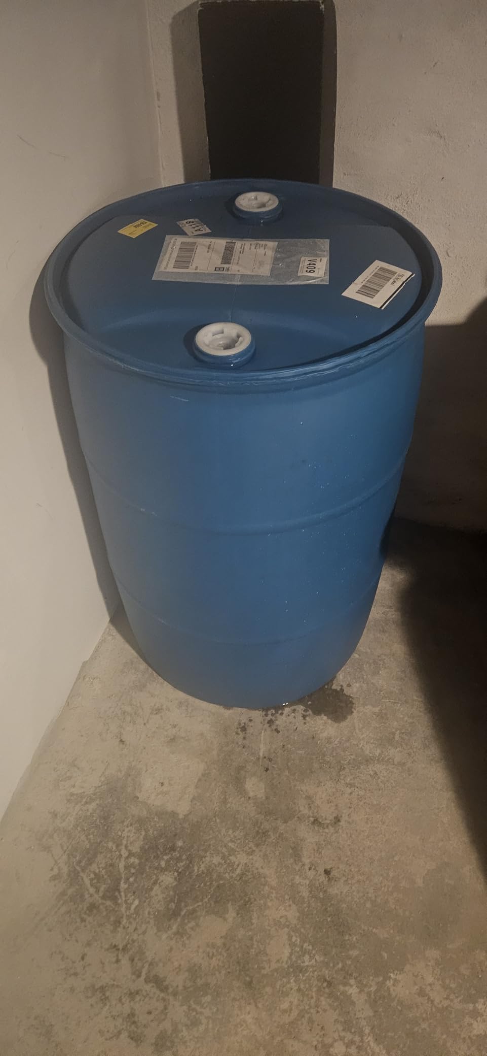 Augason Farms lon Water Storage Barrel - BPA-Free Plastic Barrel 55-Gallon customer photo 2