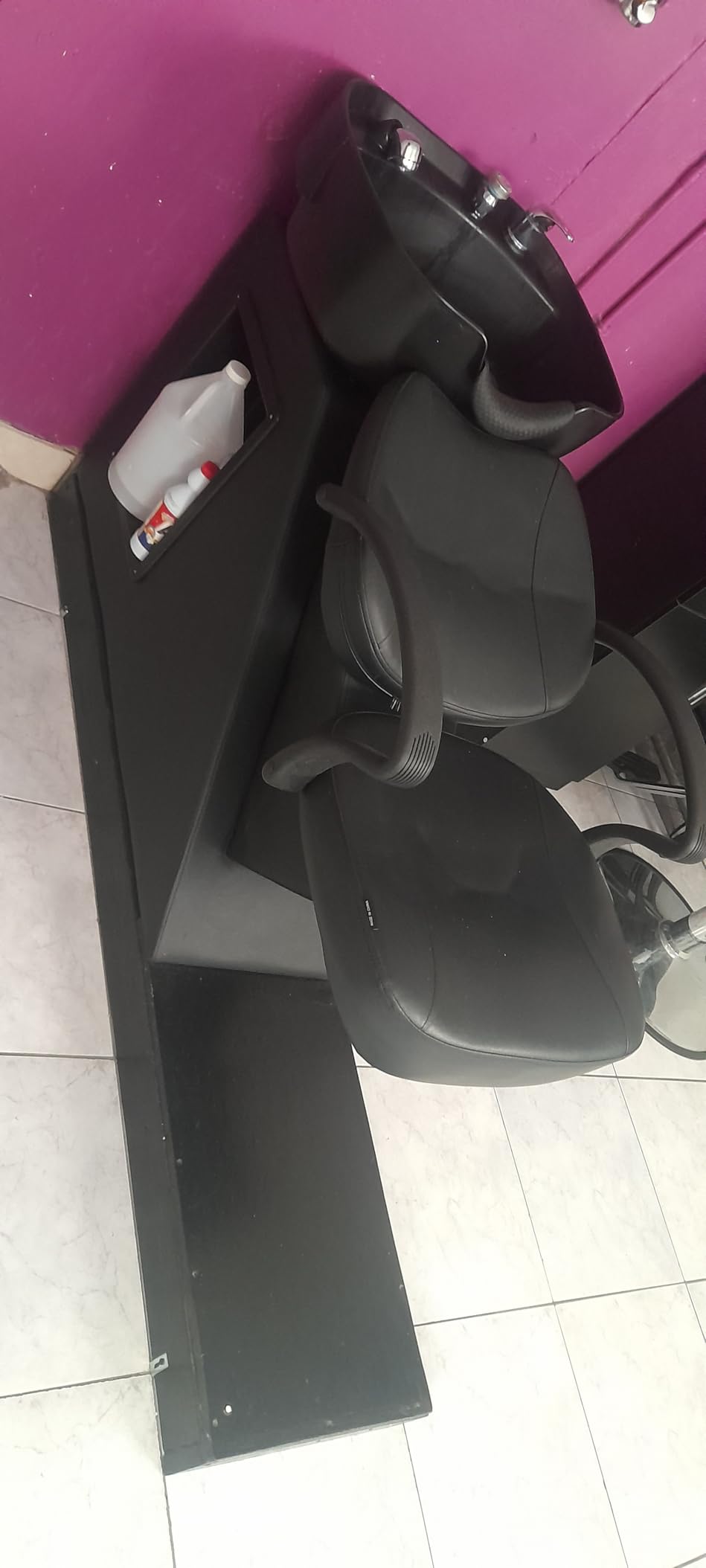 Ainfox Shampoo Barber Backwash Chair, ABS Plastic Shampoo Bowl Sink Chair for Spa Beauty Salon (Black) customer photo 1