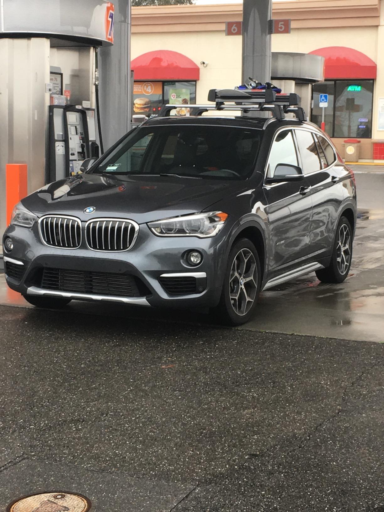 Yakima - FreshTrack 4, Rooftop Ski and Snowboard Mount customer photo 2