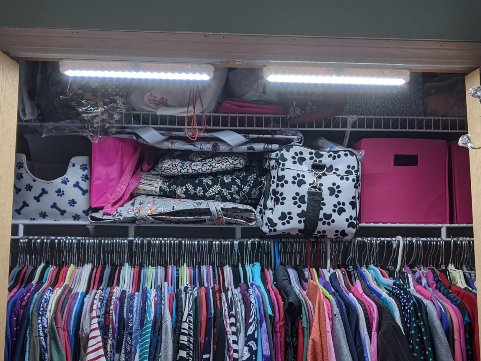 BLS T01L LED Closet Light, Super Bright 20 LED Under Cabinet Lighting Battery Powered/DC Input Wireless Motion Sensing Light, Auto On Off Switch, Motion Sensor & Light Sensor, Light Beam Adjustable customer photo 2