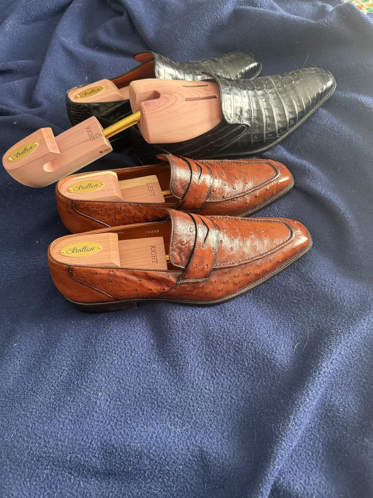 Stratton Cedar Shoe Tree - Shoe Trees for Men & Women, Sneakers, Widener & Shaper | GROWN IN USA customer photo 1