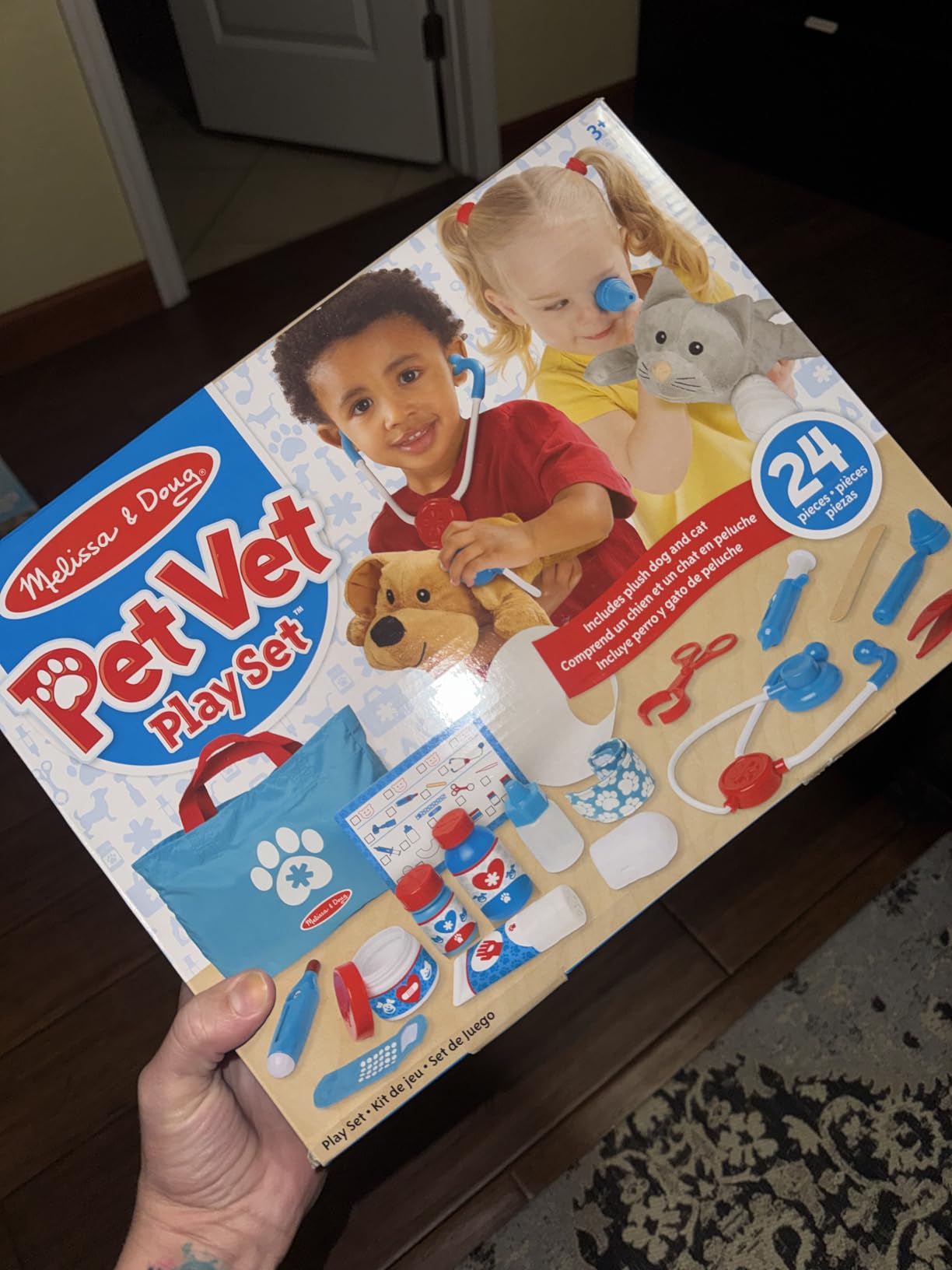 Melissa & Doug Examine and Treat Pet Vet Play Set, 24-Piece Animal Doctor Playset with Dog & Cat Plushies, Pet Doctor Kit & Accessories, Preschool Toys for Girls & Boys Ages 3+ customer photo 2