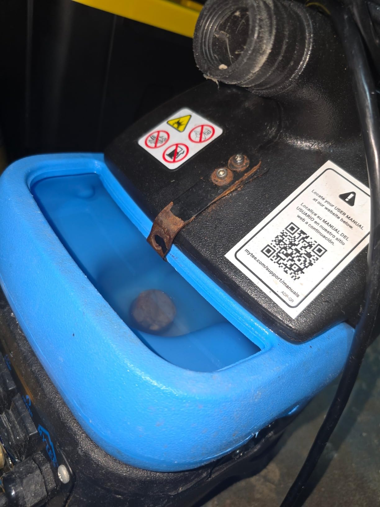 Mytee - S-300H Tempo Heated Extractor is a sub-compact machine, but a full-size performer, Blue/Black customer photo 2