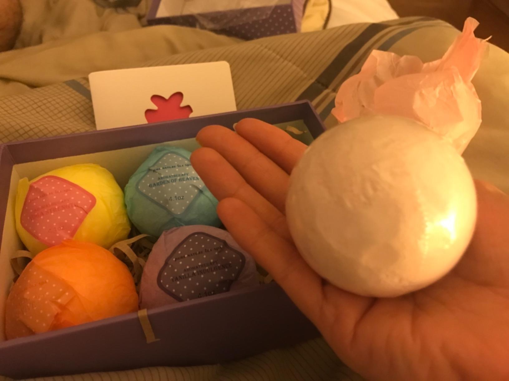 Bath Bombs Gift Set - Ultra Bubble XXL Fizzies (6 x 4.1 oz) with Natural Dead Sea Salt Cocoa and Shea Essential Oils, The Best Birthday Gift Idea for Her/Him, Wife, Girlfriend, Women, Kids customer photo 1
