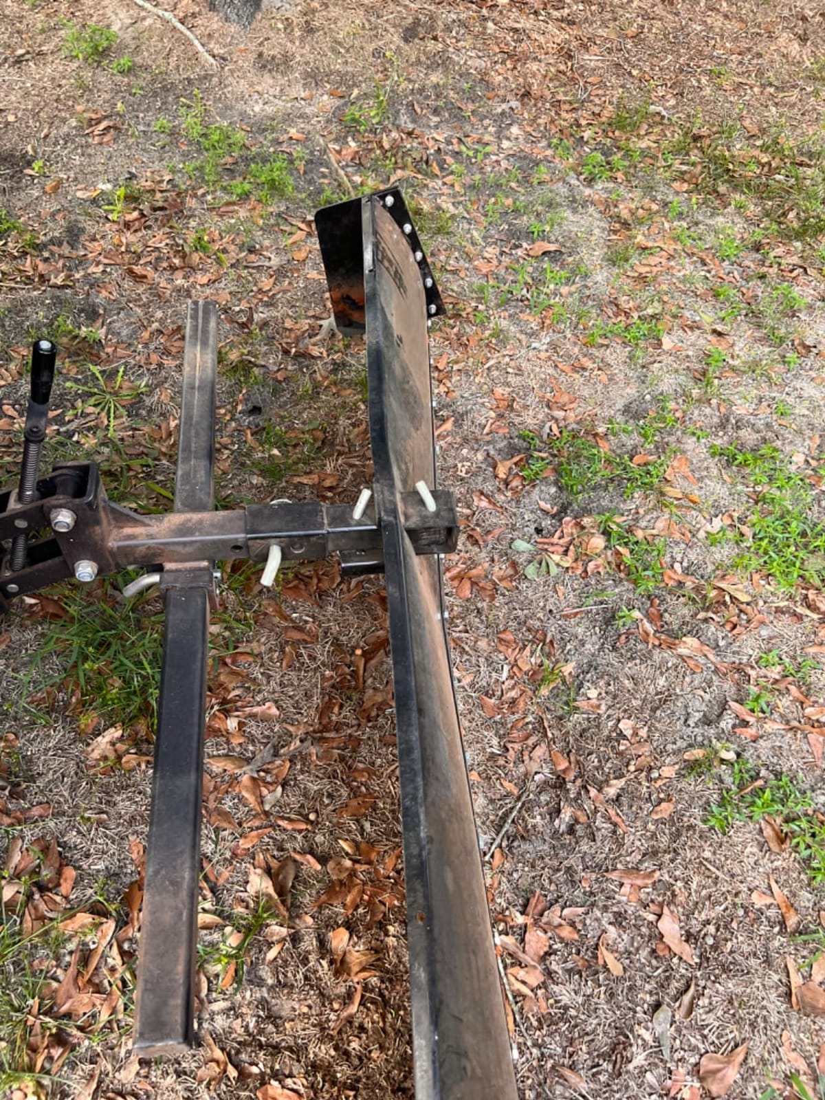 Guide Gear Blade with Box Ends, 3 Point Implements, Attachment for ATV, UTV, Driveway Grader, Dirt Ground Leveler, 13-Degree Angle Adjustment, 60” x 12” Blade customer photo 1