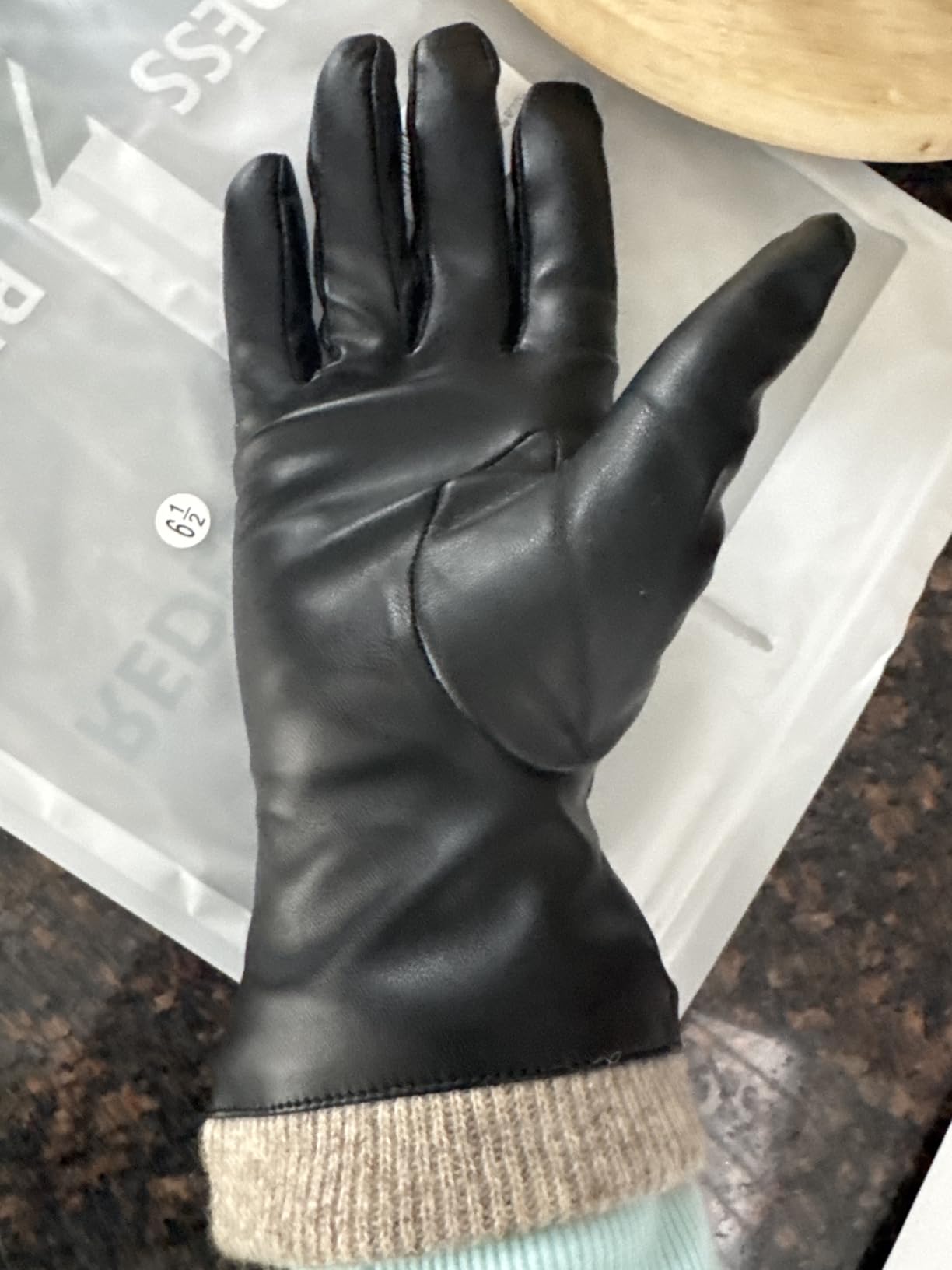 REDESS Winter Leather Gloves for Women, Wool Fleece Lined Warm Gloves, Touchscreen Texting Thick Thermal Snow Driving Gloves customer photo 2