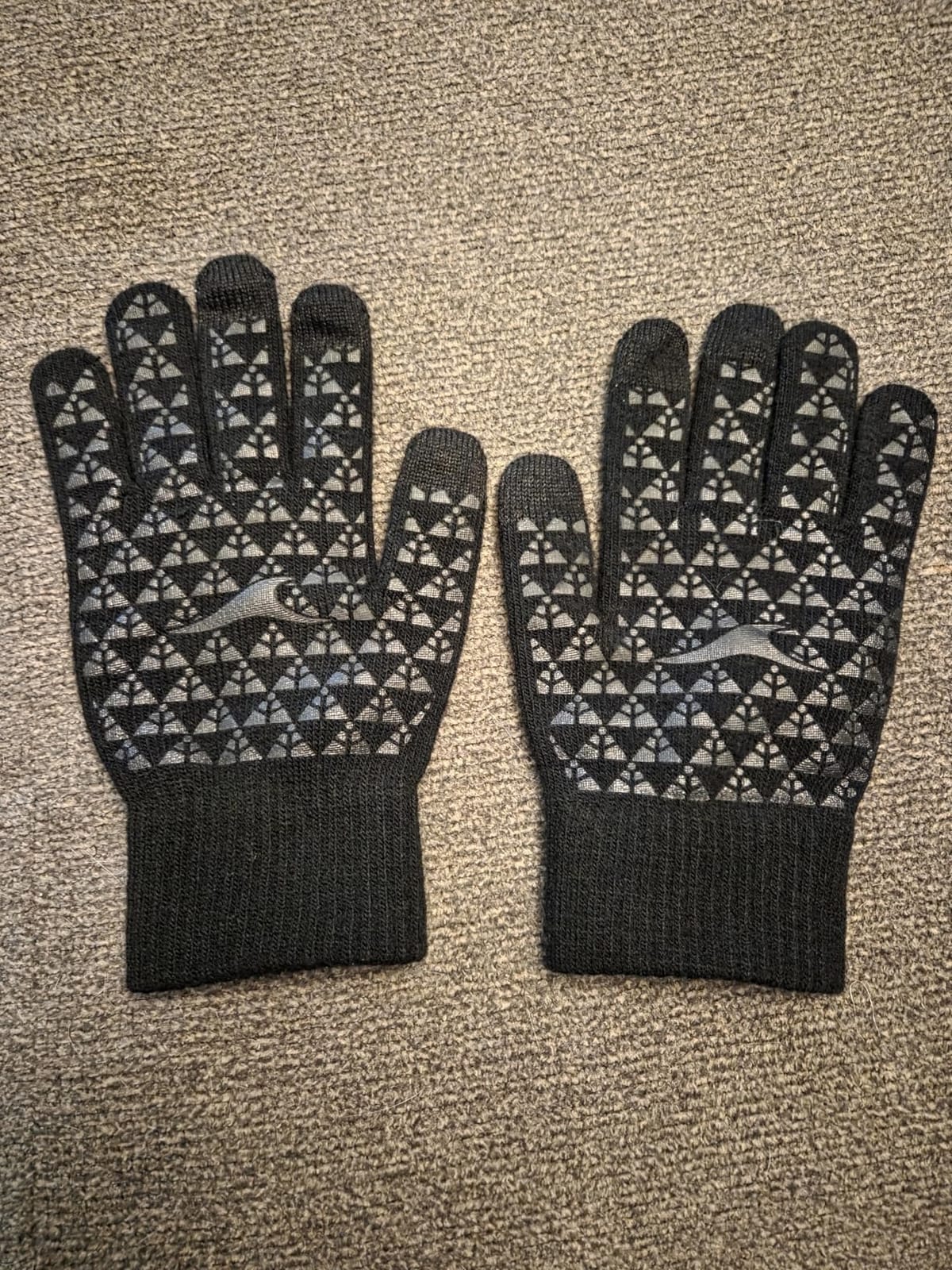 Achiou Winter Gloves for Men and Women, Touchscreen Soft Knit Gloves customer photo 1