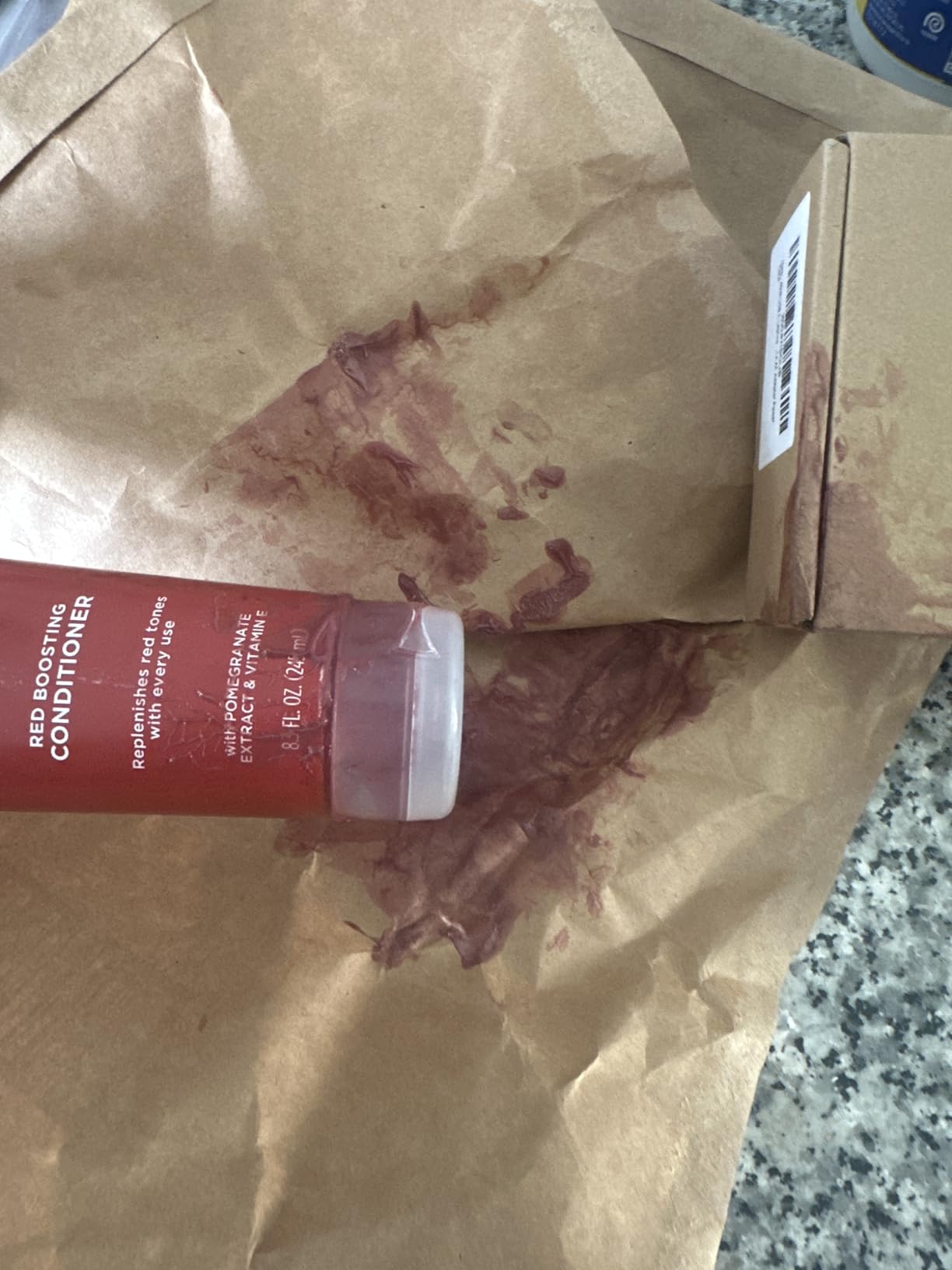 John Frieda Radiant Red, Boosting Conditioner, Hydrates and Enhances Red Tones with Pomegranate Extract and Vitamin E for Natural or Color-Treated Red Hair, 8.3 Oz customer photo 1