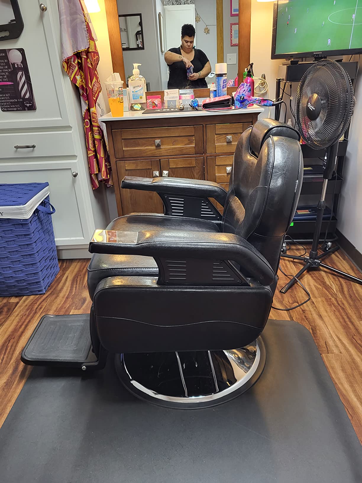 Artist hand Professional Barber Chair, All Purpose Reclining Salon Chair | Heavy Duty Hydraulic Pump, Multi-functional, 360 Swivel, Adjustable Height, Spa Beauty Equipment for Barbershop, Home customer photo 1