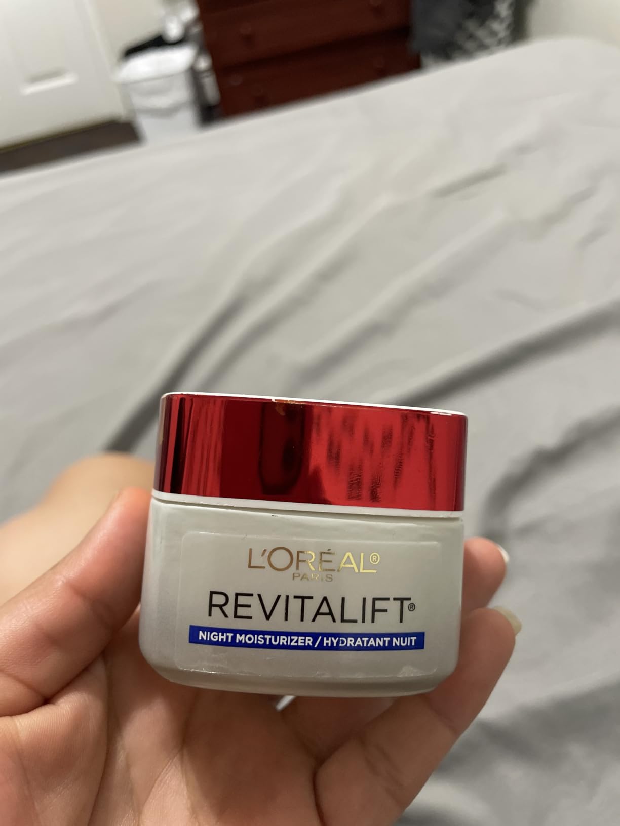 L'Oréal Paris Revitalift Anti-Wrinkle and Firming Face Moisturizer with SPF 25, Pro-Retinol and Centella Asiatica, Paraben Free, 1.7 oz (Packaging may vary) customer photo 2