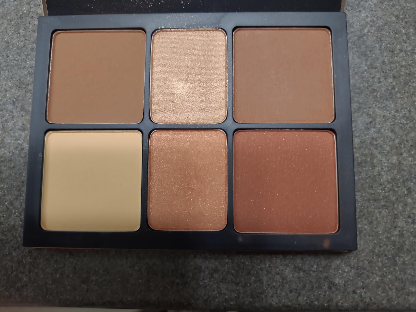 Smashbox The Cali Contour Palette | Six-Shade Contour Kit with Highlighter, Bronzer and Blush to add Dimension + Glow customer photo 1