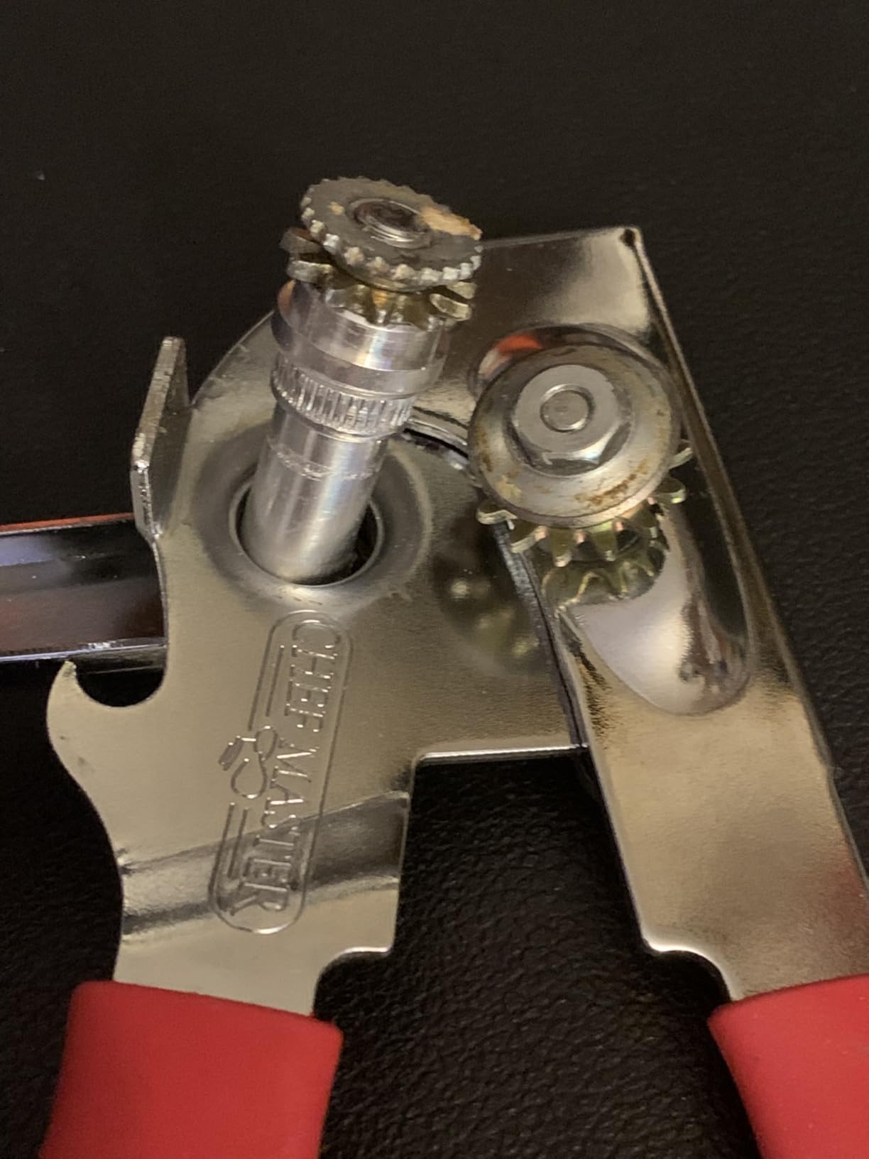 Chef Master Commercial Can Opener Heavy Duty - Manual Hand Crank for Large Cans with Anti-Slip Grip - Stainless Steel Restaurant Can Opener Manual for Seniors, Kitchen, Bars & Food Trucks - 90056 customer photo 2