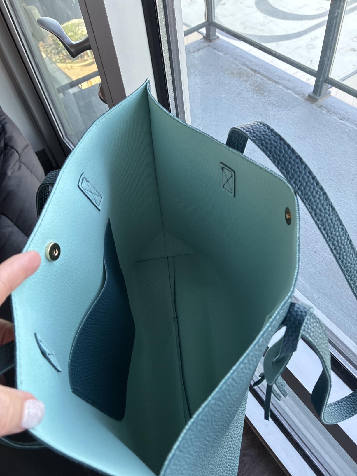 Dreubea Tassel Tote customer photo 1