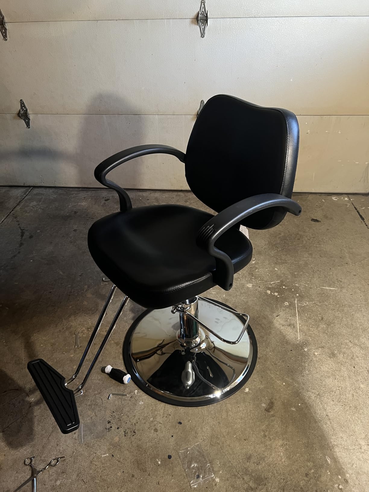 Classic Hydraulic Barber Chair Styling Chair Salon Beauty Spa Equipment customer photo 2