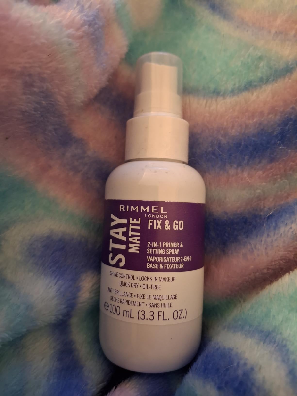 Rimmel London Stay Matte Fix & Go - 001 Transparent - 2-in-1 Primer & Setting Spray, Oil-Free, Locks Makeup into Place, Soothes Skin, 3.3 oz customer photo 2