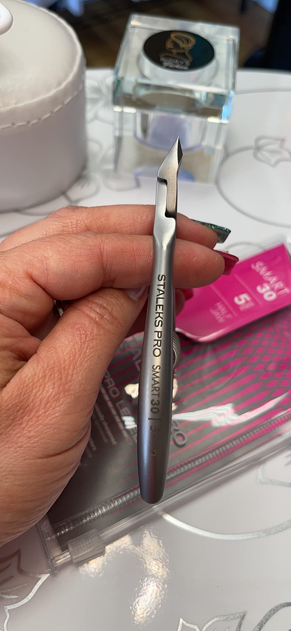 STALEKS PRO SMART 30 Cuticle Nippers, 5 mm, Removable Coil Spring | Cuticle trimmer with inclined edges and heel; short rounded handles; satin grip; removable coil spring customer photo 2