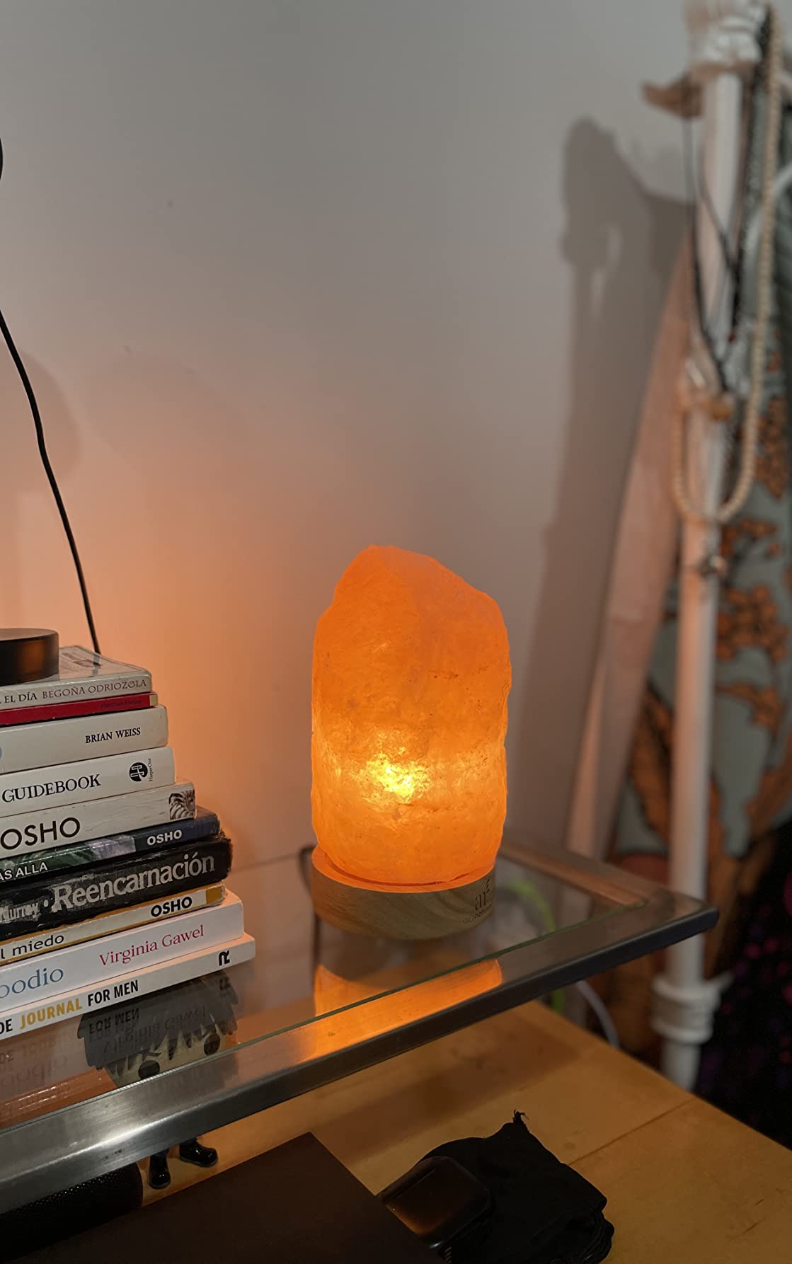 Artnaturals Himalayan Salt Lamp with Wooden Base | Authentic Himalayan Pink Salt, Natural Wooden Base, Adjustable Dimmer Switch customer photo 1