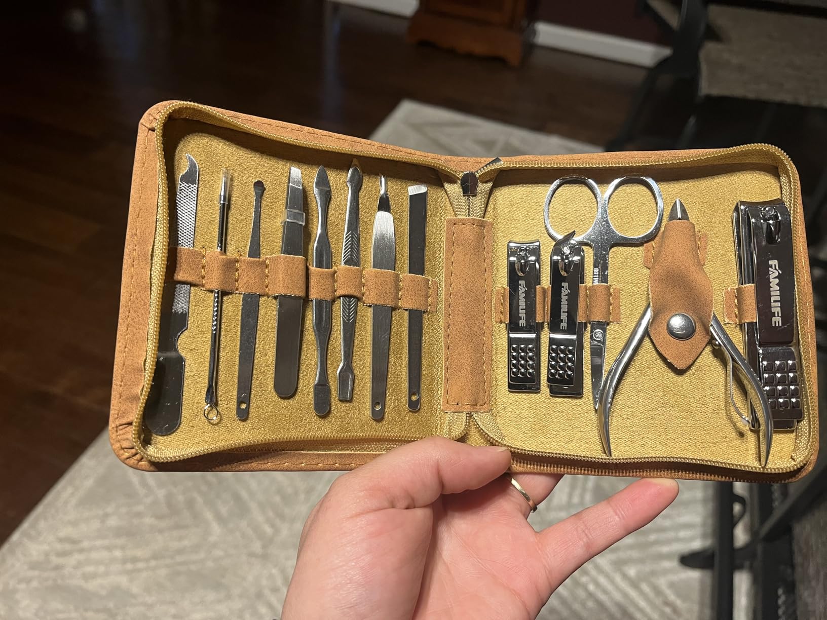 FAMILIFE Manicure Set, Nail Professional Kit Manicure Kits Nail Clipper Sets, 13PCS Stainless Steel Pedicure Sets Mens Grooming Tool, with Brown Leather Travel Case for Men customer photo 1