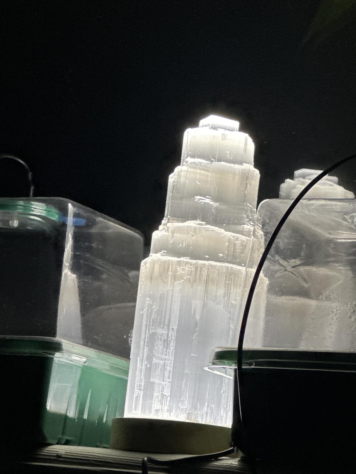 Himalayan Glow Selenite Crystal Lamp 20cm, Hand Curved Morocco Skyscraper Crystals and Healing Stones, (ETL Certified) with Wooden Base & USB Charging Cable For Healing Cleansing & Meditation customer photo 2