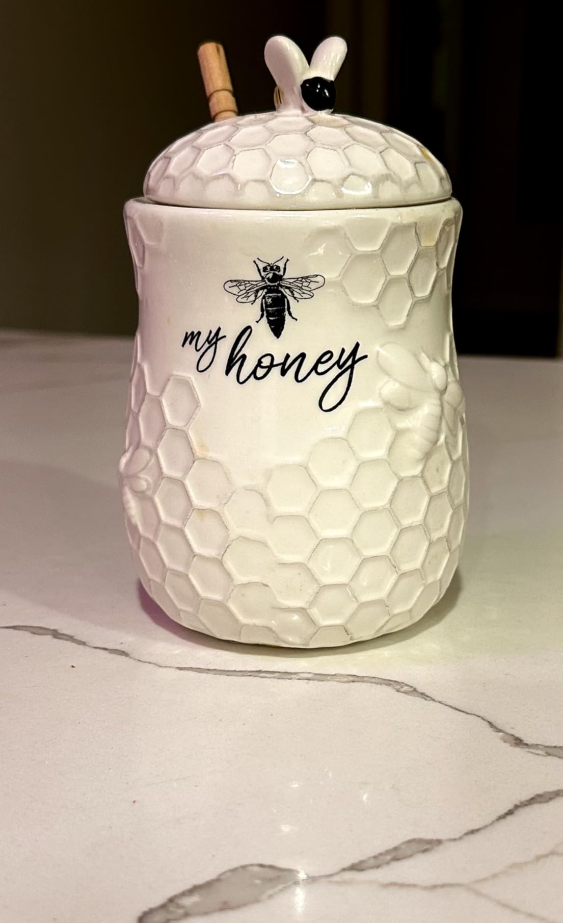 Young's Inc. Ceramic Honey Jar with Lid and Wooden Honey Dipper - Farmhouse Kitchen Decor - Tea Accessories customer photo 1