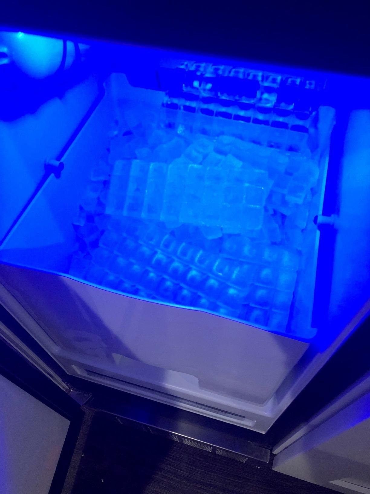 EdgeStar IB450SSP 50 lb. 15 Inch Wide Undercounter Clear Ice Maker with Drain Pump customer photo 2