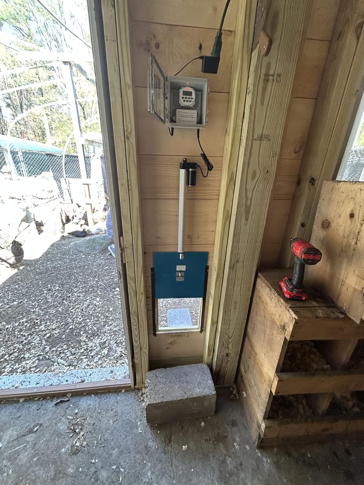 JVR Automatic Chicken Coop Door, Timer, Anti-Pinch, Aluminum Predator Proof customer photo 2