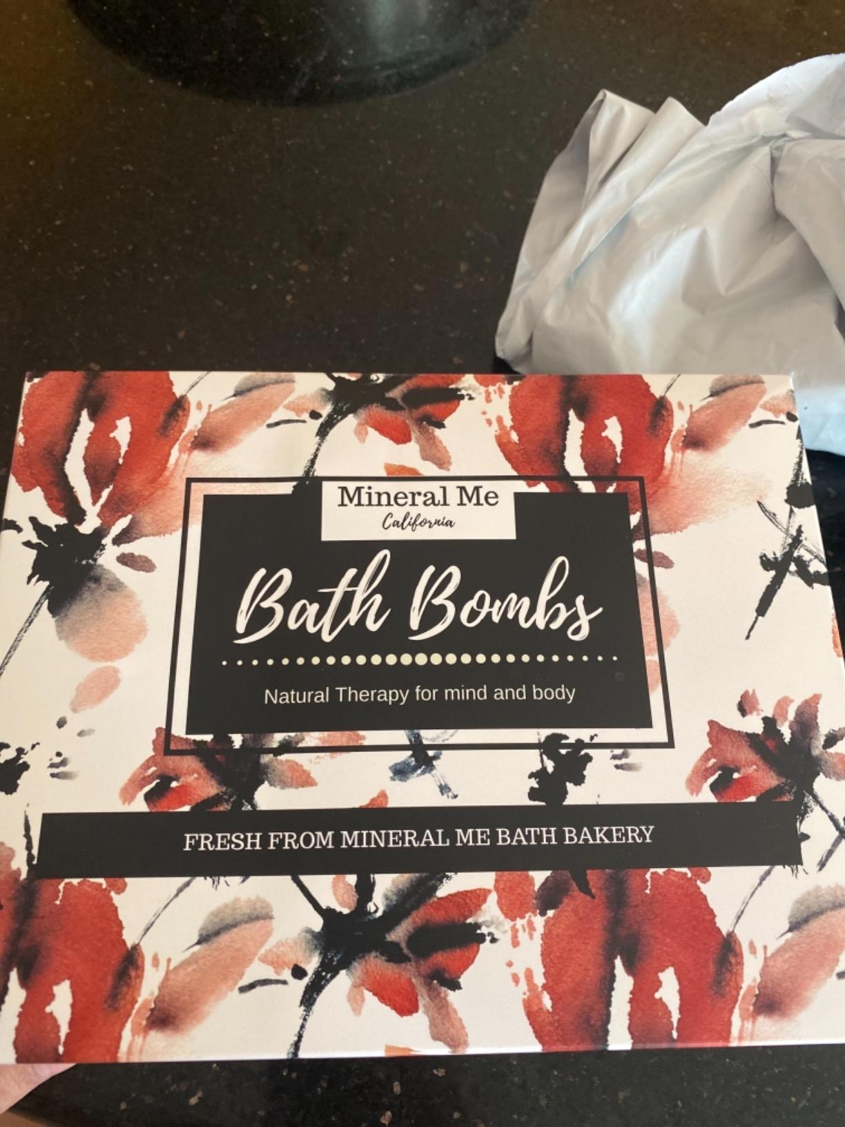 Bath Bombs for Women Relaxing with Inspirational Messages, Giftset for Her customer photo 2