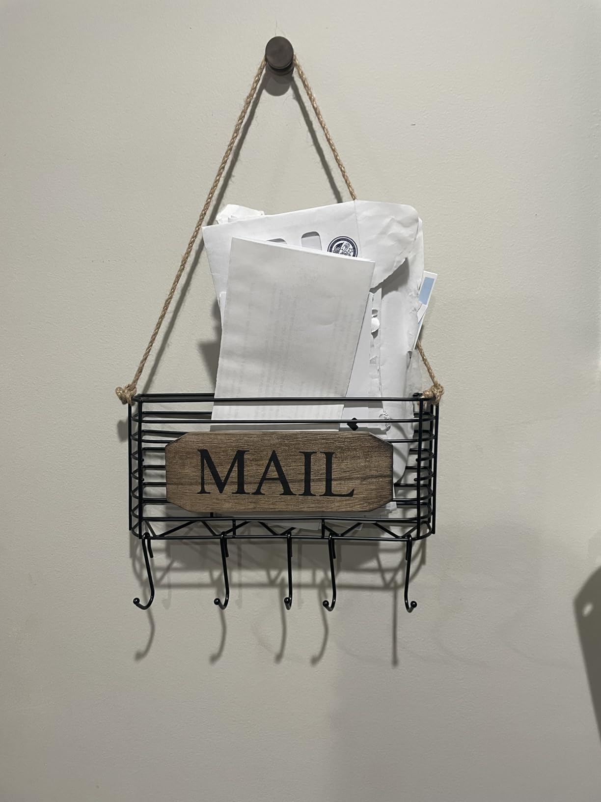 SRIWATANA Mail Organizer Wall Mount, 5 Key Hooks, Small, Carbonized Black customer photo 2